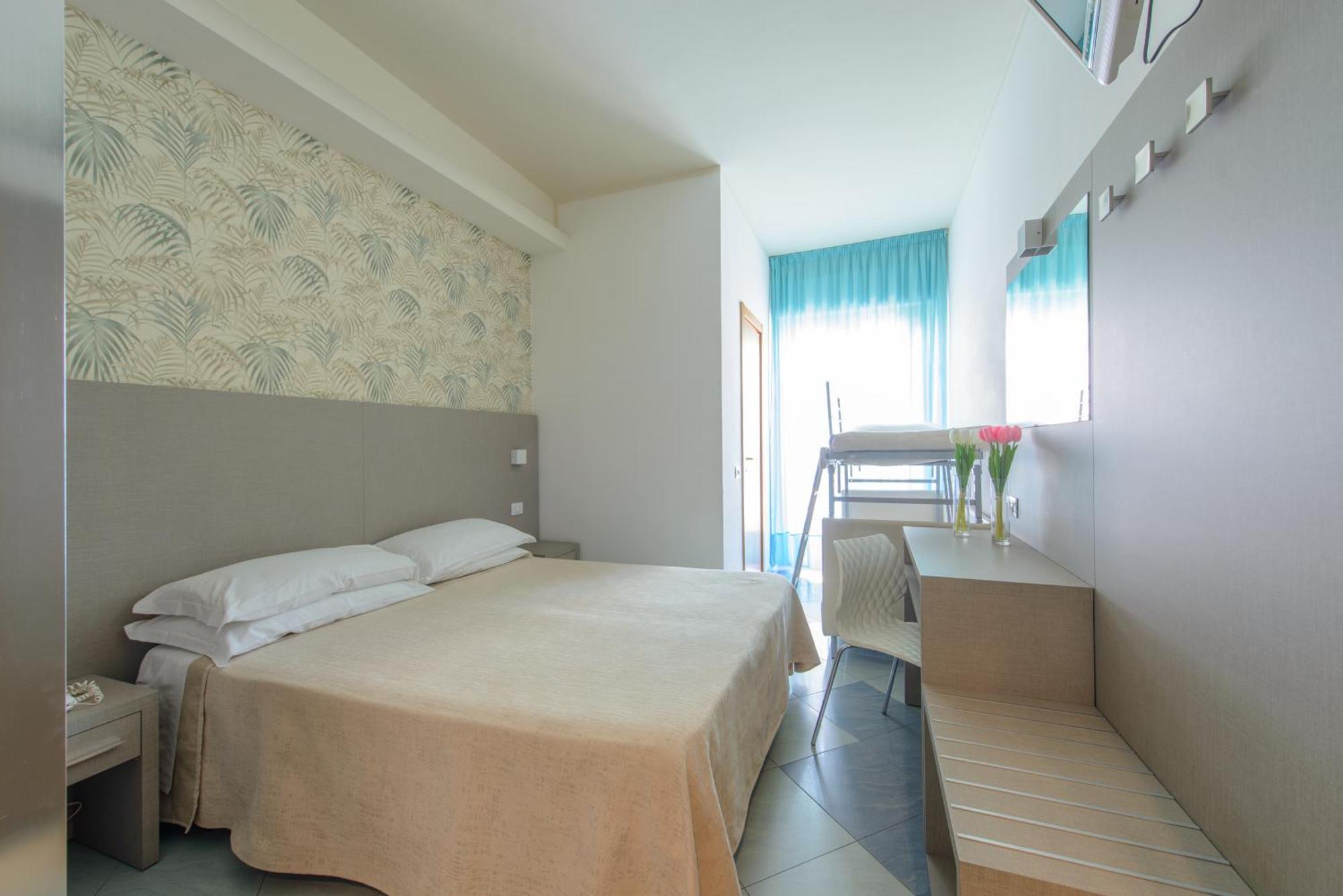 Hotel Christian Rimini Bagian luar foto